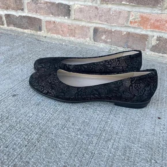 SAS Shoes - SAS Scenic Lace Print Leather Slip-Ons Flats Ballet Womens Size 10.5 Comfy